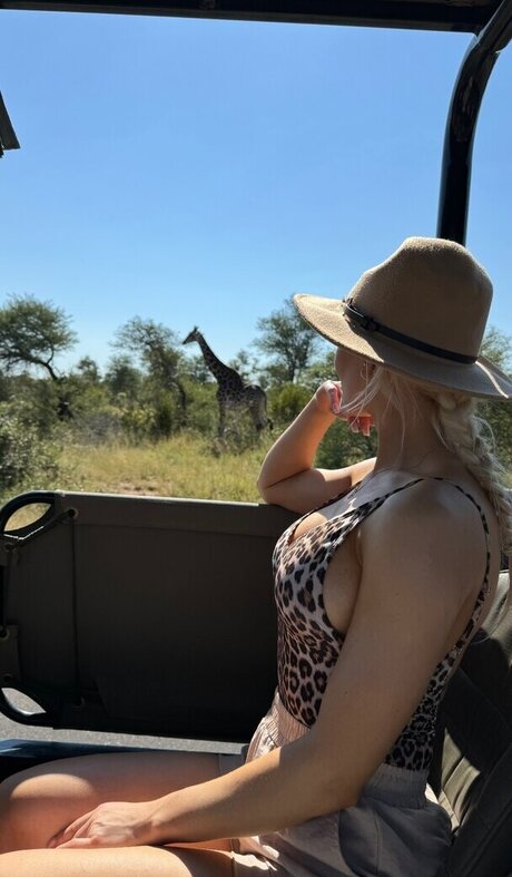 Giulie Hope Santana erotic pornstar picture