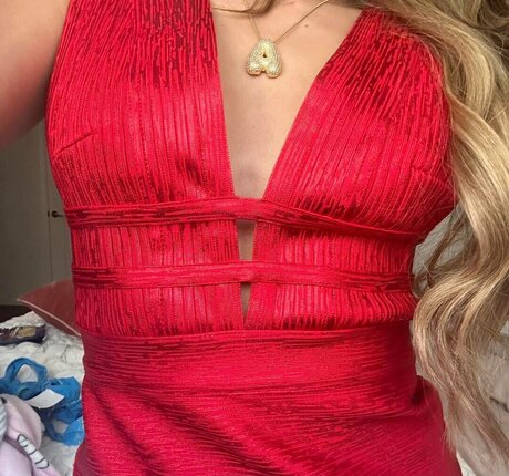 Aly Jade model sexy pics