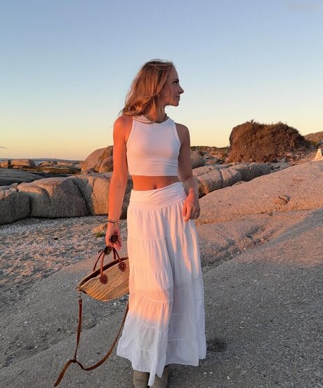 Alina Sophie Holst sex model galleries