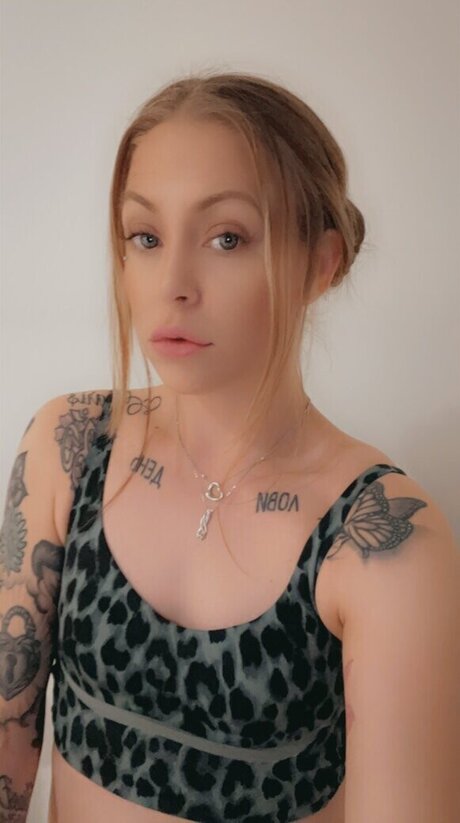 Leah Luv Profile pic