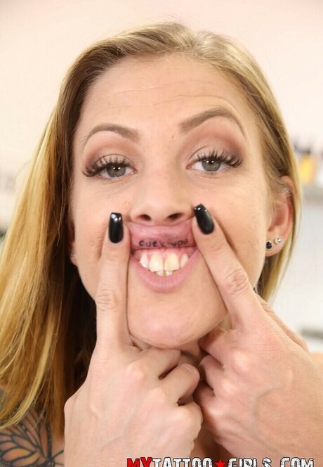 Leah Luv xxx pornstar pictures