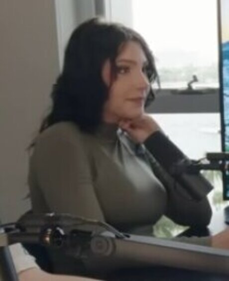 Notsoerudite exclusive star photos