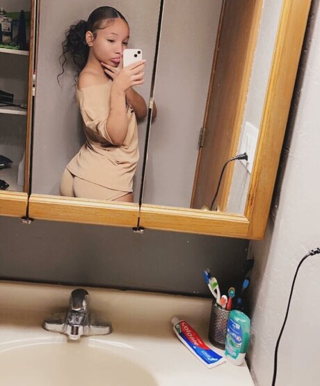 Hunnyduh hd actress pic