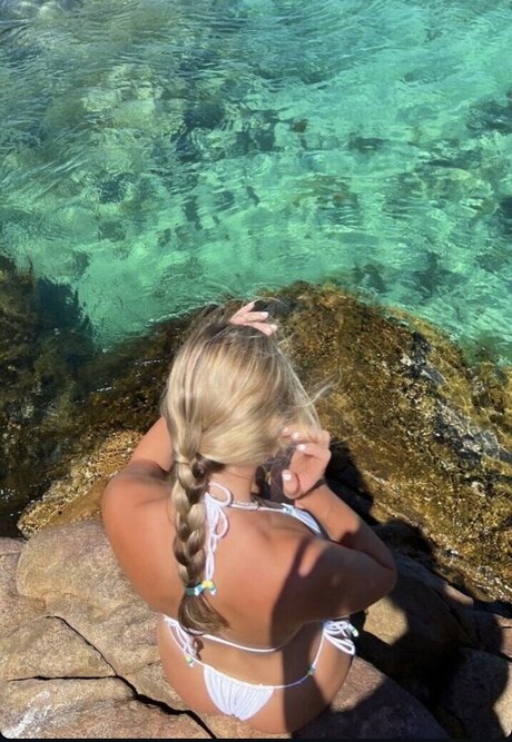 maya zrv star pretty pic