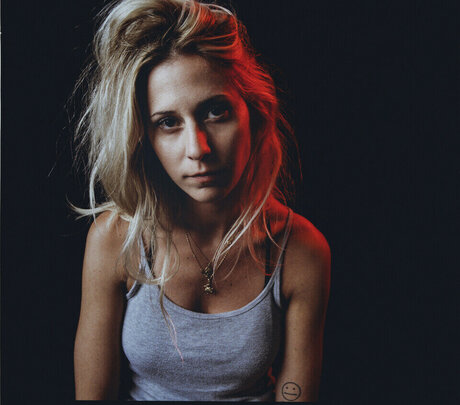 Alicia Bognanno nice actress image