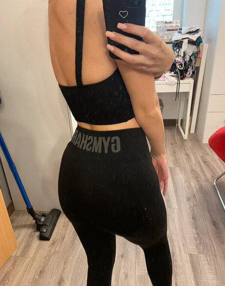 Larissaxra porn model images