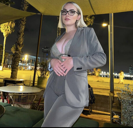 reverse gangbang onlyfans hot img