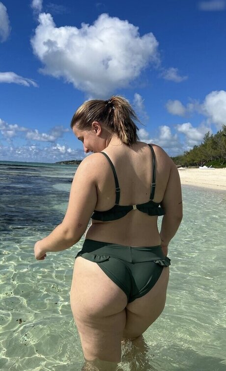 endlich zufrieden nice model photos