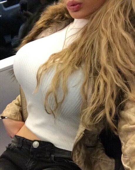 Ariana Jordan nice model pic