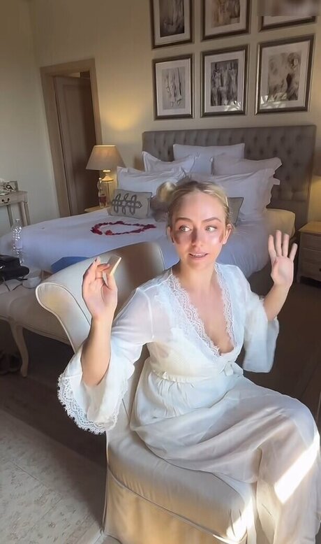 Carina Spoon model pretty pictures