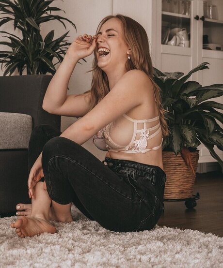 Carina Spoon top model gallery