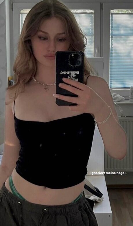 Yana Clare pornstar sex picture