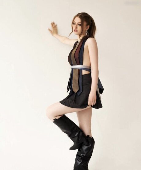 Yana Clare model xxx pics