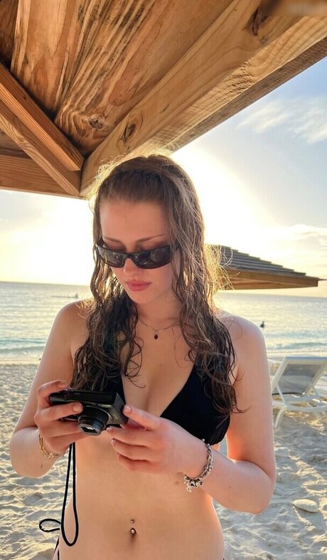 Yana Clare star sex pic