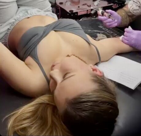 celinajoyy xxx model picture