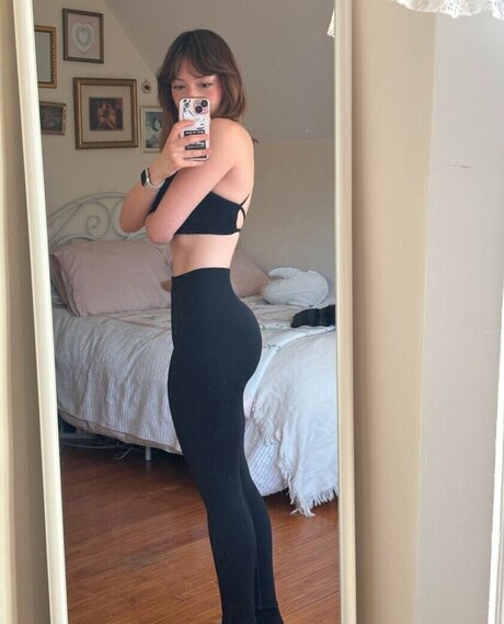 finseaa nudes actress gallery