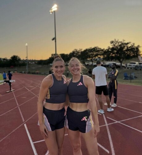 Gina L ckenkemper art star photo