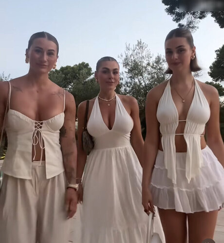 Lenaknk pornstar pictures