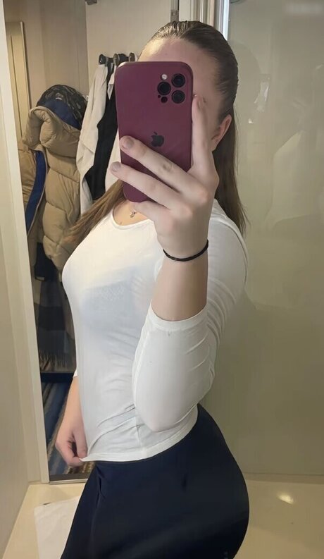 aileen slf model pornographic pics