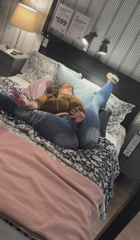 Shainarae xxx model photos