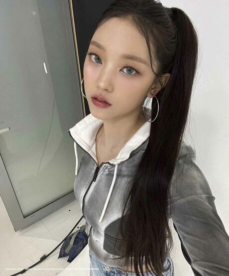 Haerin nice model gallery