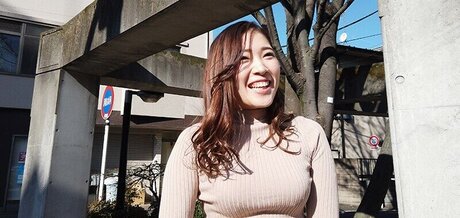 Sana Minami hd actress galleries