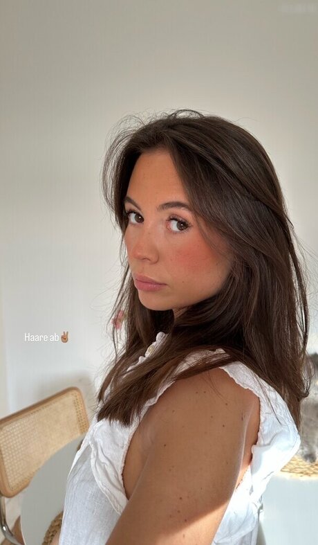 Celina Schacht free star gallery