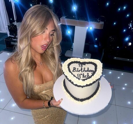 Rosie McClelland pornstar naked img