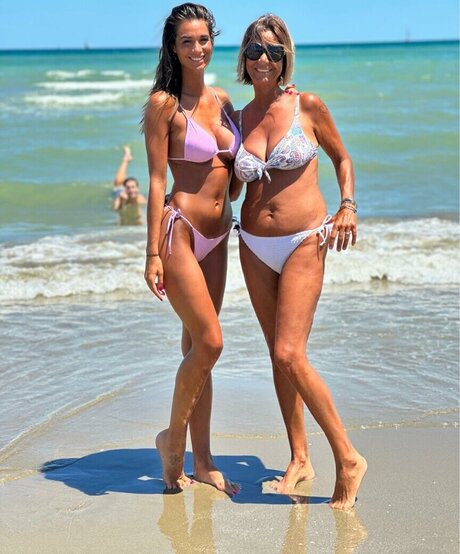 natural onlyfans hot image