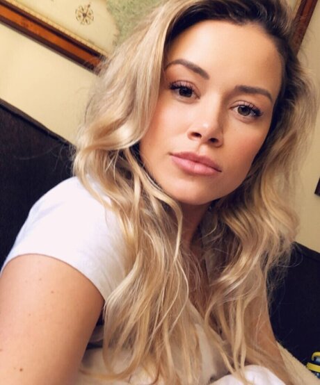 Teresa Scanlan free star img