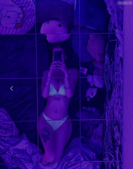 Blackhairedbanana pornstar hot images