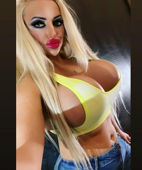 Elina Kalversa nudes pornstar photo