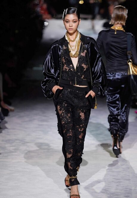 Mika Schneider star best pics