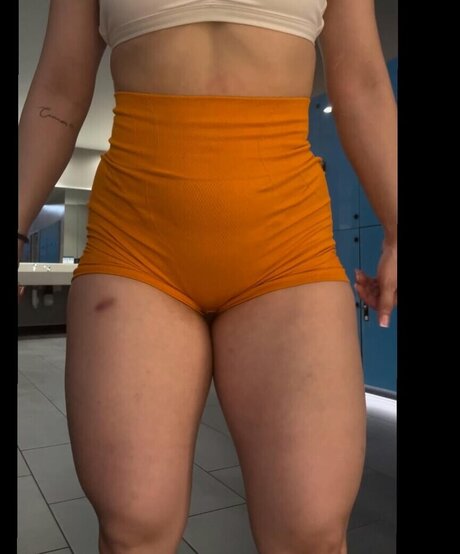 Karen Cantu free star photo