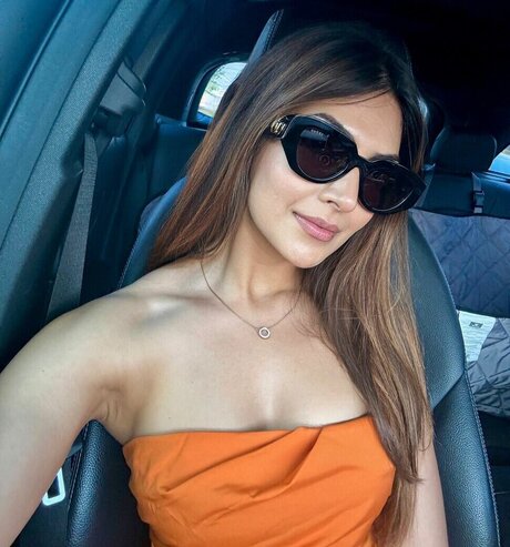 Yesha Sagar pornstar pictures