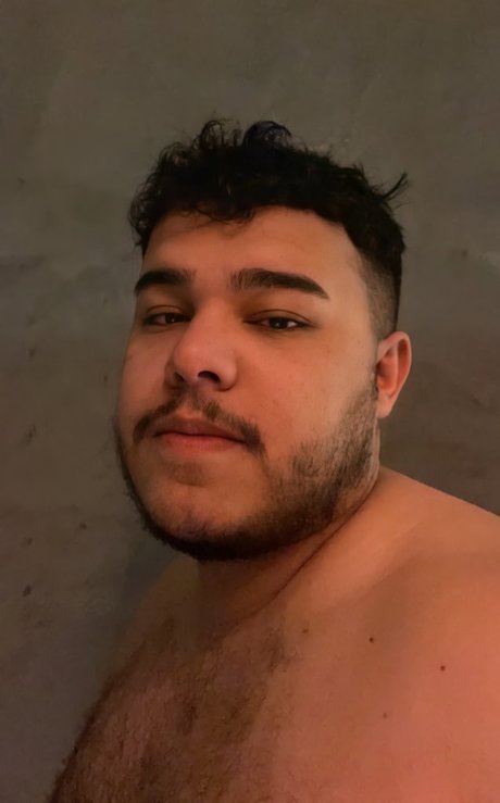 laun out context model pornographic picture