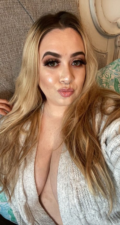 Gottalottagoods nude star pic