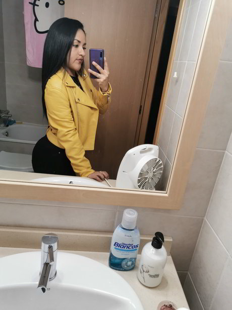 Andreita_ model images