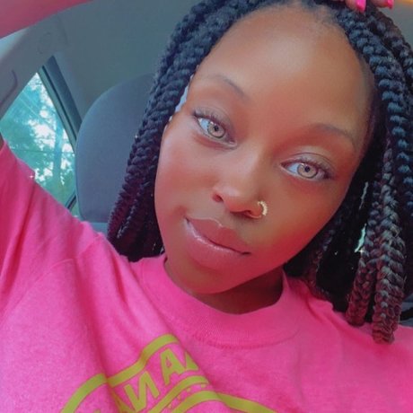 LaeStarrr_ nudes model galleries