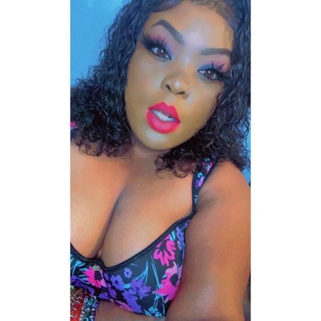 Lacie Dai model best images