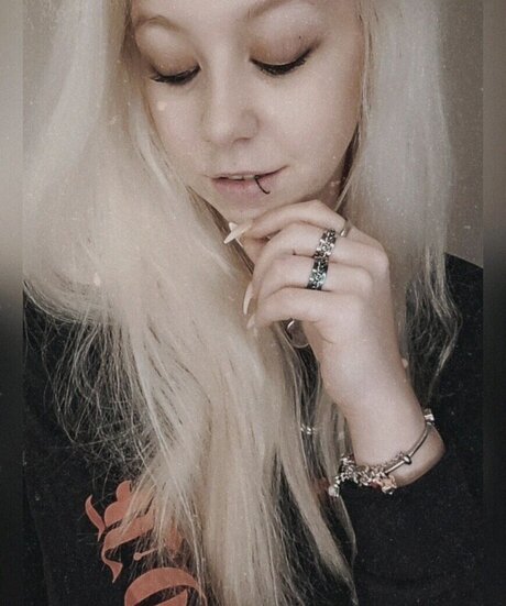 sexy blonde onlyfans porno images