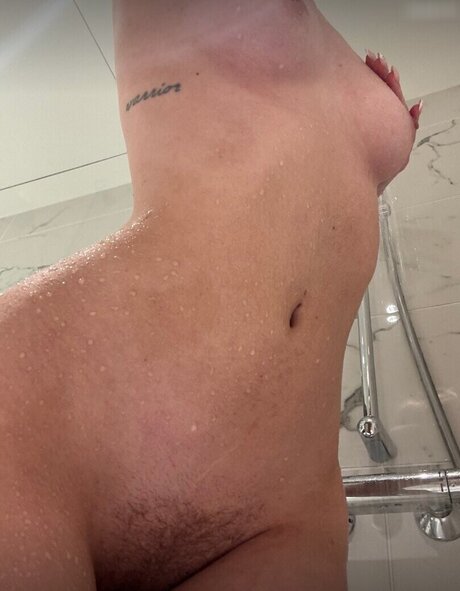 Bellaraee free star photos