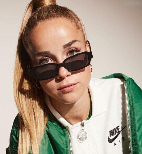 DFB Damen sex pornstar photo