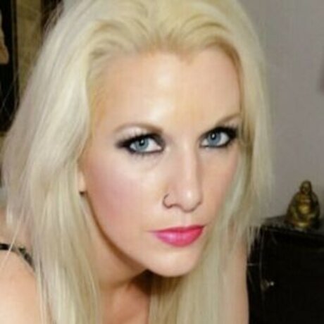 Flirty Nola star best pic