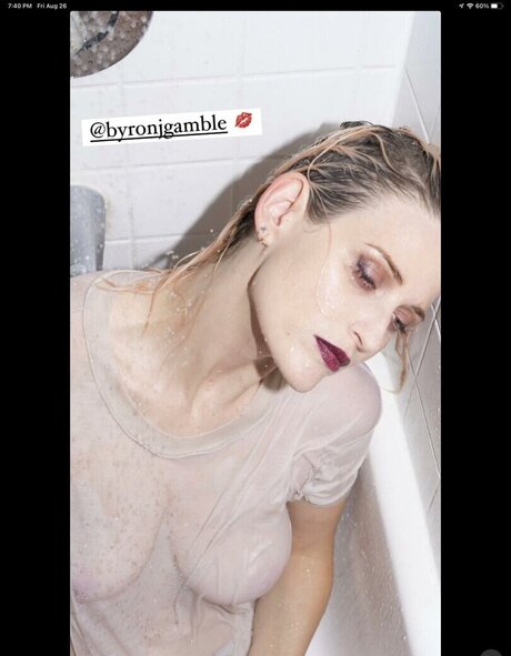 Emily Armstrong nude model pics