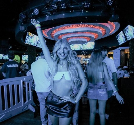 Shae Smolik star free gallery