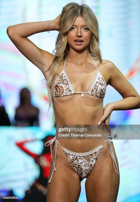 Shae Smolik nice pornstar photos