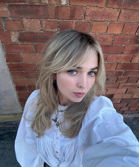 Meg Mills pretty model archive