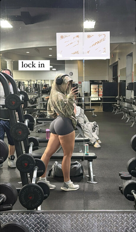 Alexreuter_ erotic model galleries