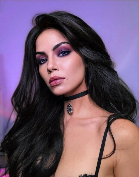 Lizzie Whistle nudes actress images